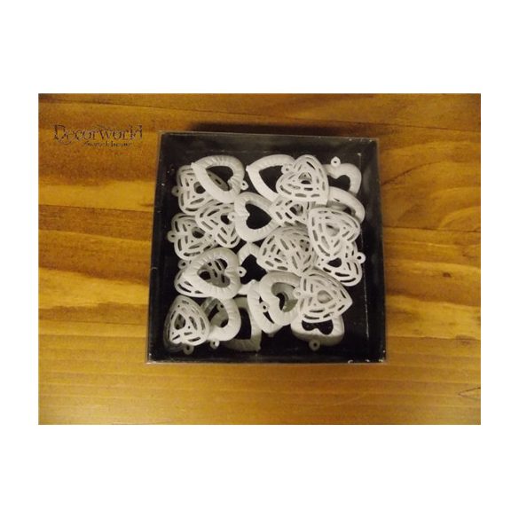 Fém szív lyukas akasztós fehér 2cm S/24