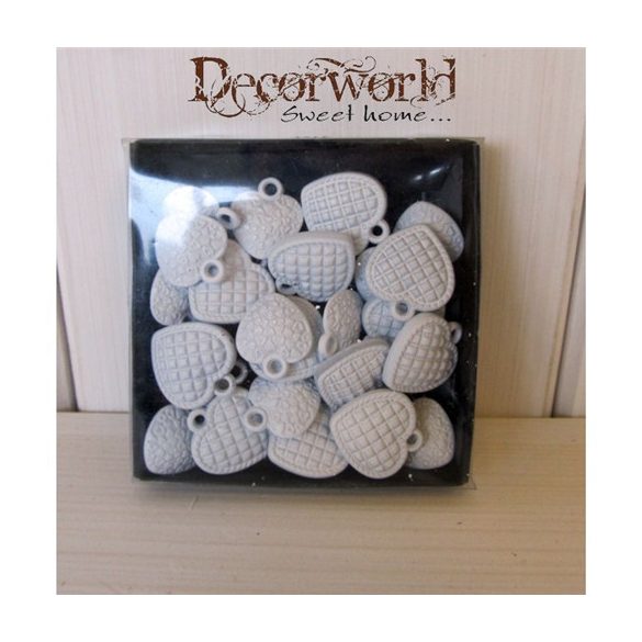 Fém szív akasztós fehér rácsos, domború minta 2cm S/24