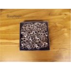   Fém szív akasztós ezüst szív formájú lyukakkal 3cm S/24