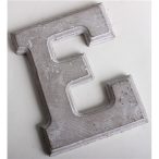Kerámia betű "M" 15,5x11cm - Szürke