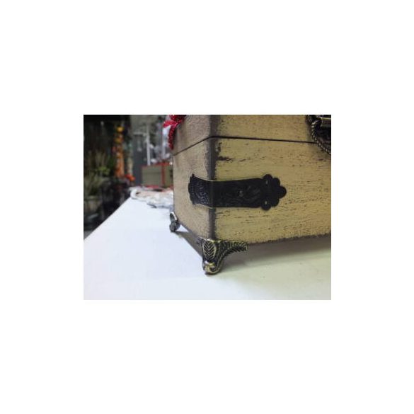 Fém sarokpánt + szögek 8 db