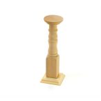   Natúr fa gyertyatartó kicsi 16cm (Talp: 5x5 cm, Tető: 4,5cm)