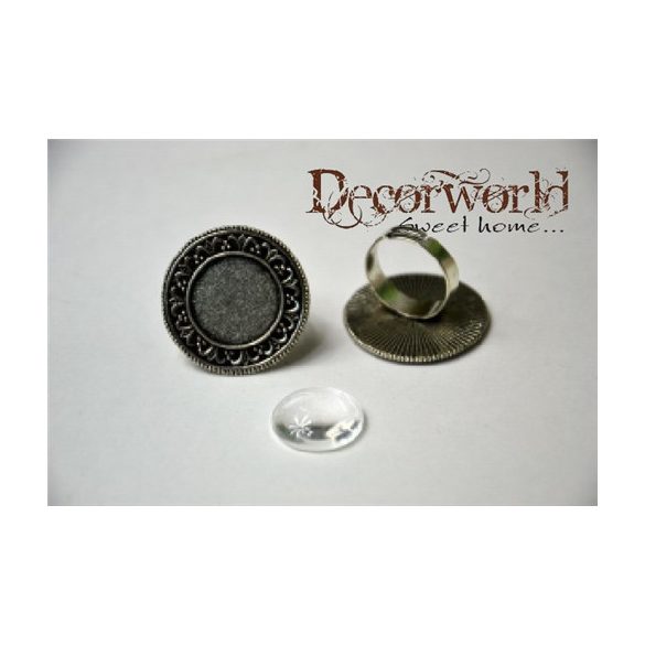 Katica ruhában öntapadós poly 2,3x0,9x2,6cm - Piros, fekete S/6