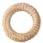   Szizállal bevont széna koszorúalap cirokkal díszítve 25cm - Fehér