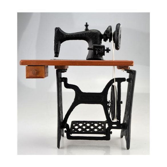 VARRÓGÉP KICSI ÖNTÖTTVAS 23X20X13CM