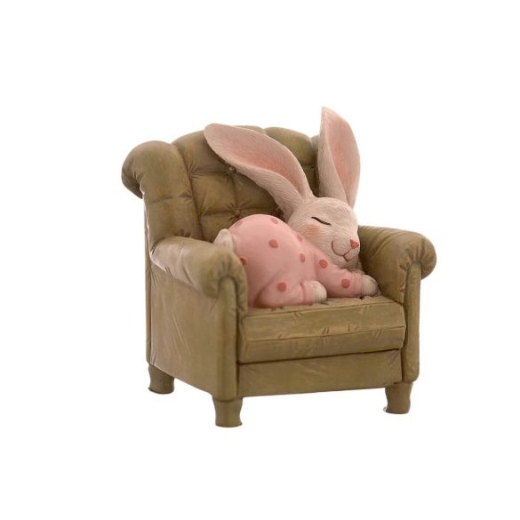 Nyúl pizsamában fotelben alvó 13cm poly