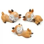 Szarvas alvó, poly, 6,7x3,7x4cm - Barna 3 féle