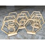 Natúr fa 6 szögletű talpas asztalszám 1-10-ig 14x12 cm