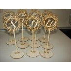   Natúr fa Díszes talpas asztalszám 1-10-ig 28cm magas 10cm szélesség ,átmérő a talp 10 cm